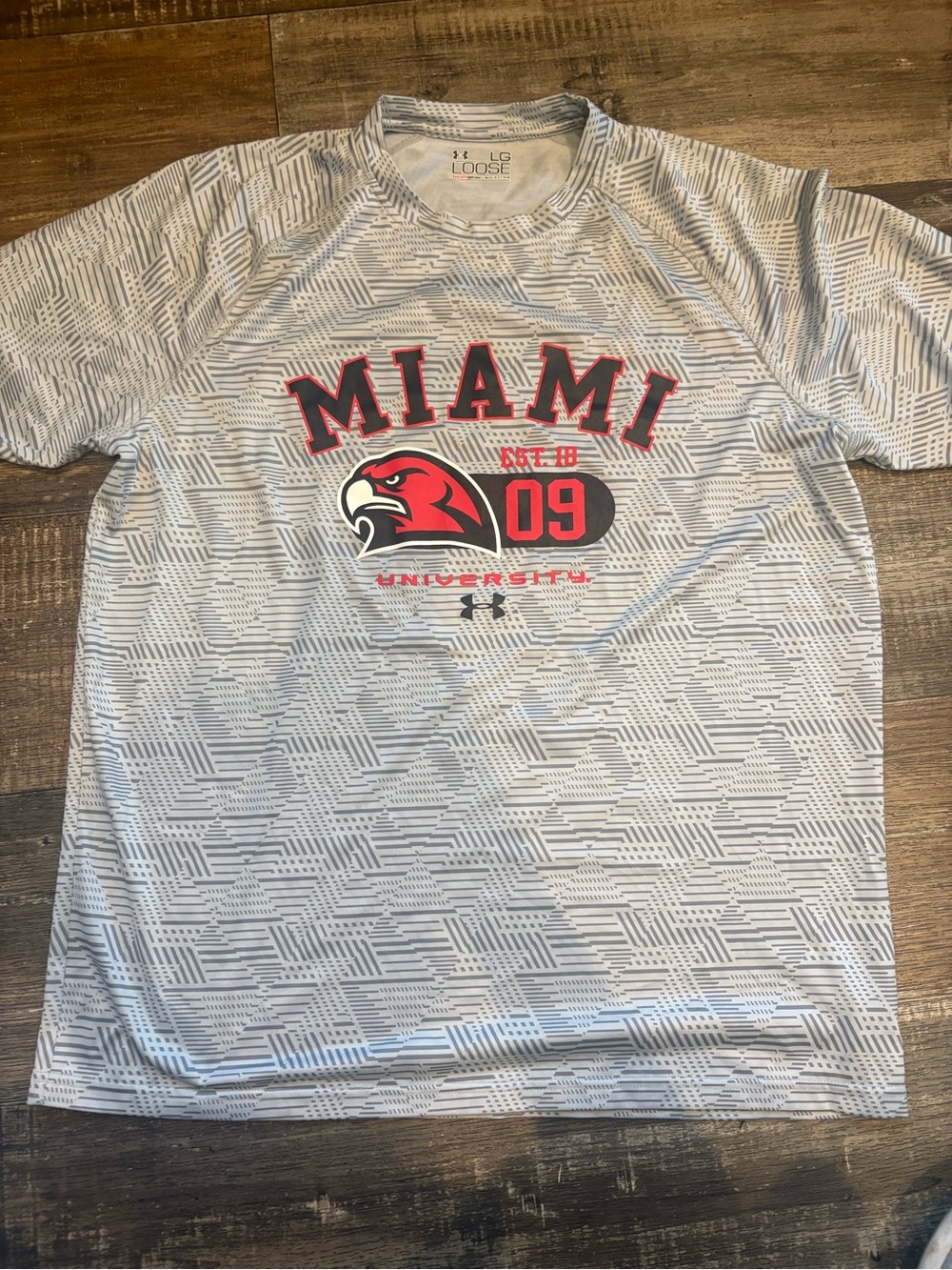 Under Armour White & Gray Miami University Graphic Short Sleeve Tee L
